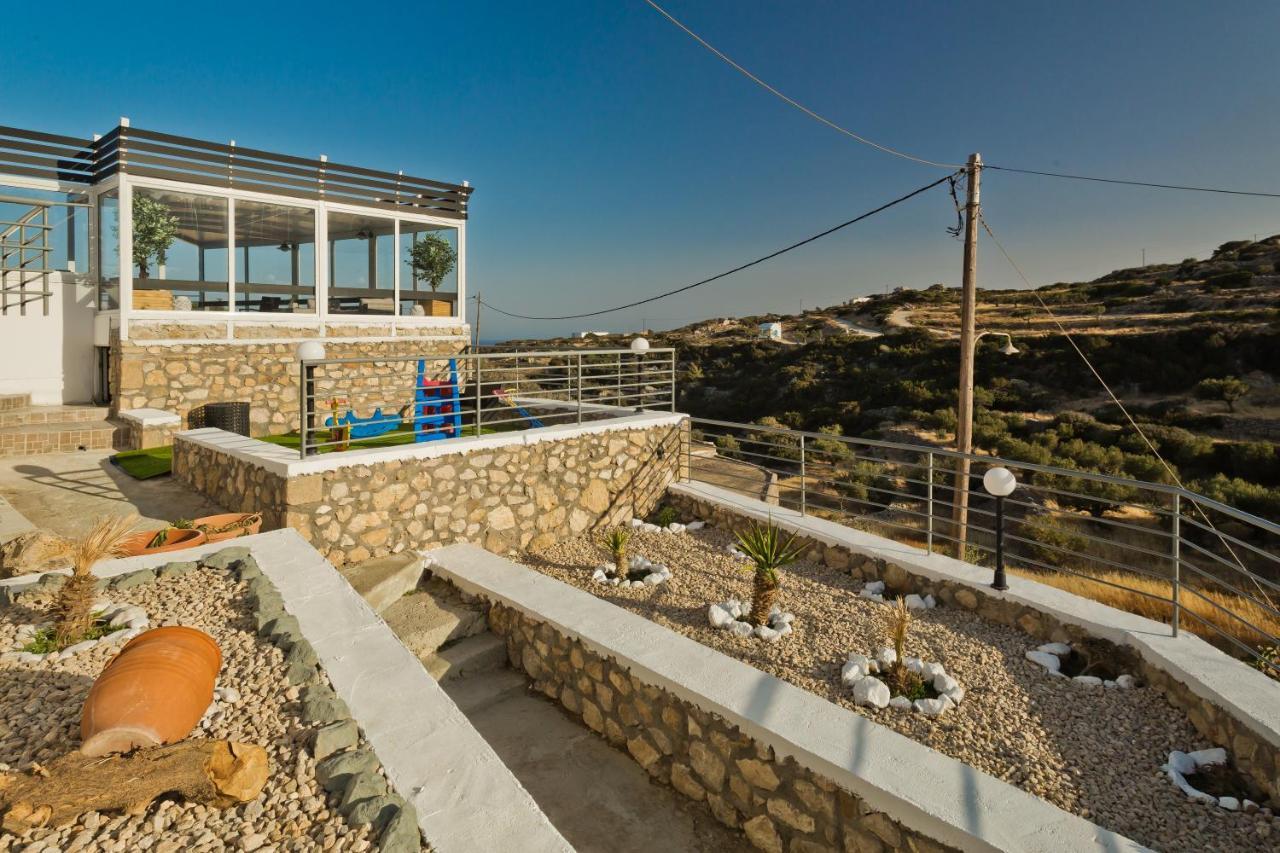 Serenity Villa Lakki  ภายนอก รูปภาพ
