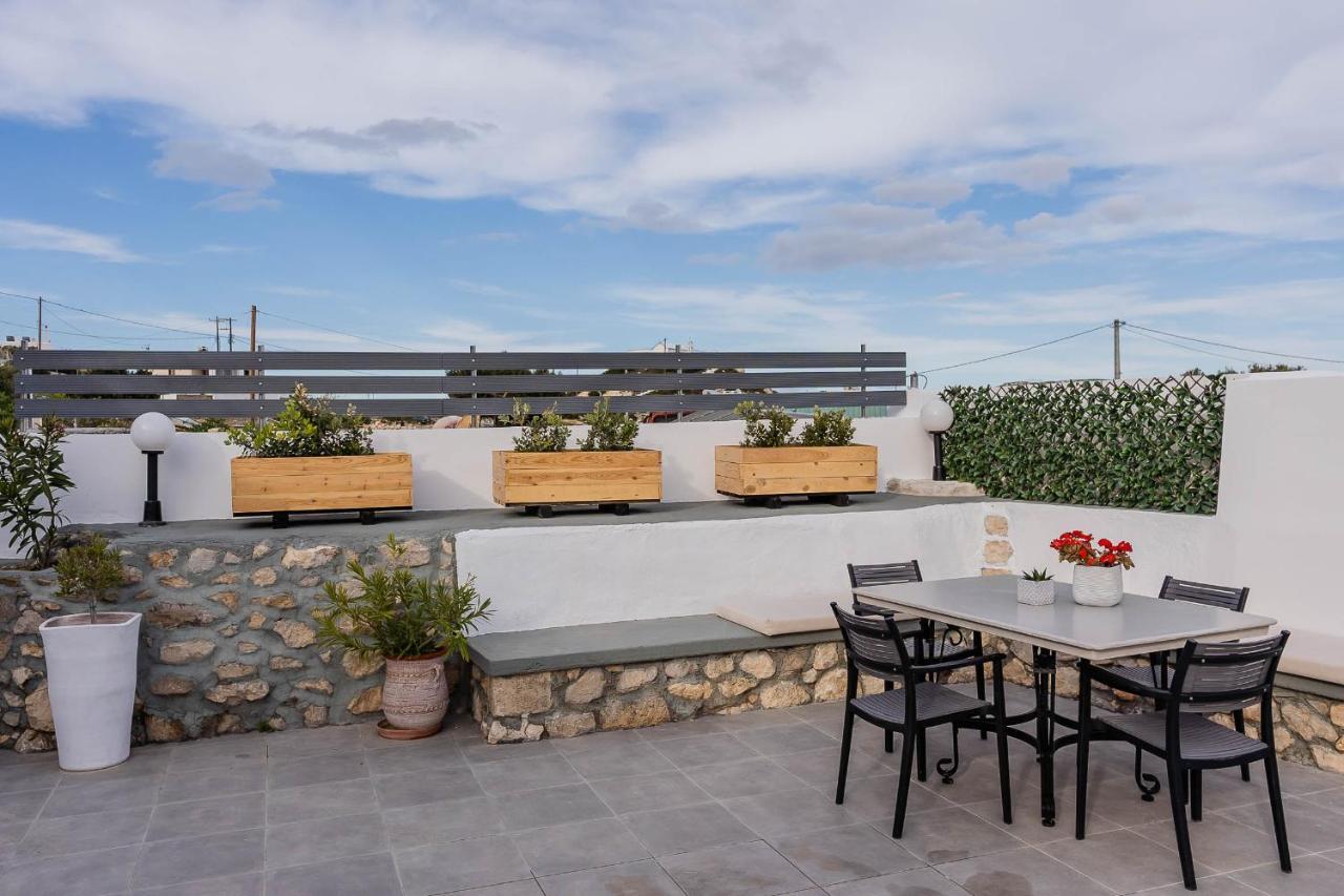 Serenity Villa Lakki  ภายนอก รูปภาพ